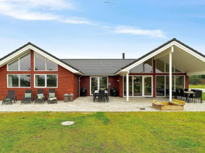 Luxurious Holiday Home in Gren with Whirlpool in Grenå